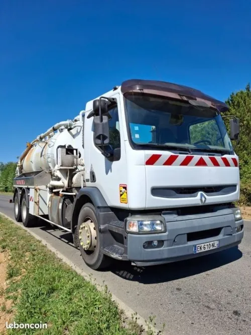Camion vidange debouchage canalisation vidange fosse nettoyage regard