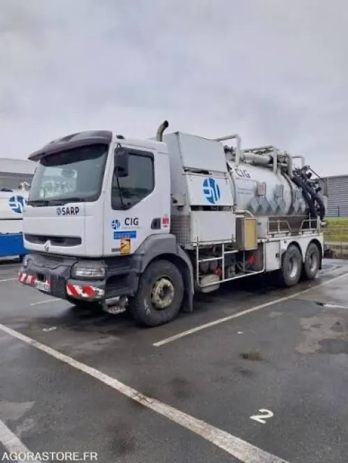 Camion vidange débouchage canalisations à