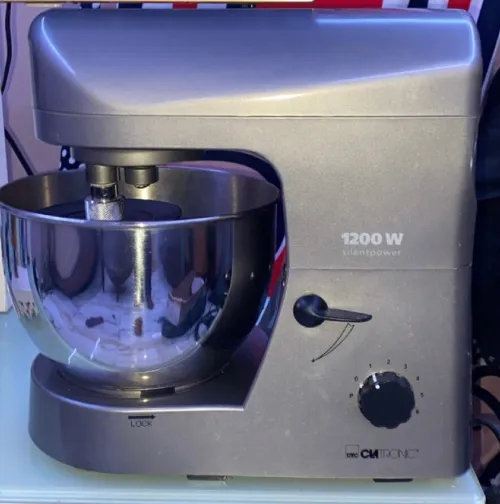 Pétrin 1200w KM3400 jamais utilisé