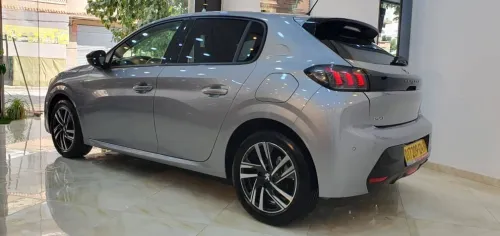 Peugeot 208 2024 Allure Pack