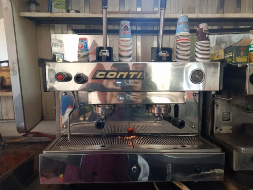 Machine a cafe 2 bra conti