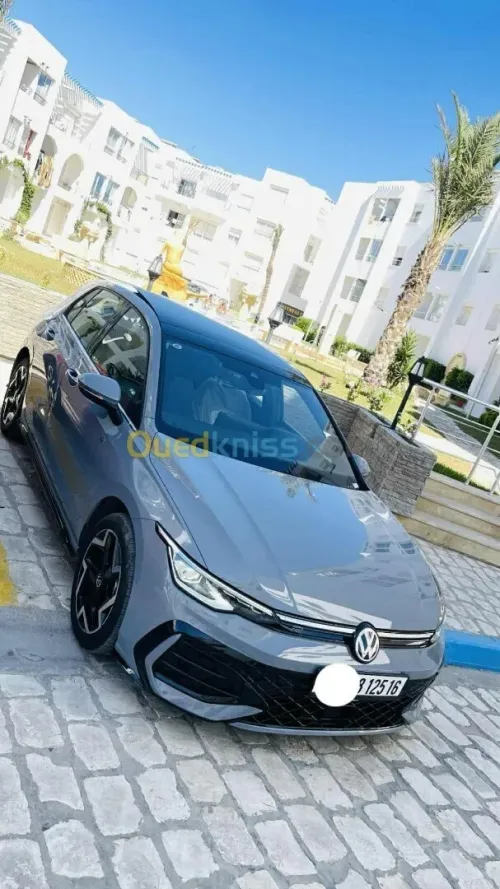 Volkswagen Golf 8 2025 R-Line