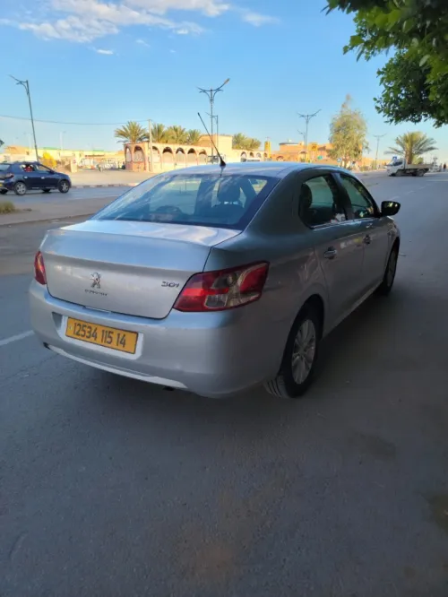 Peugeot 301 2015 pack luxe 