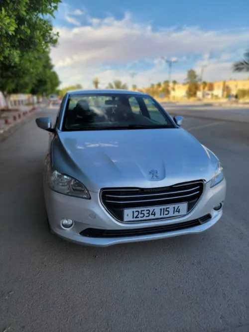 Peugeot 301 2015 pack luxe 