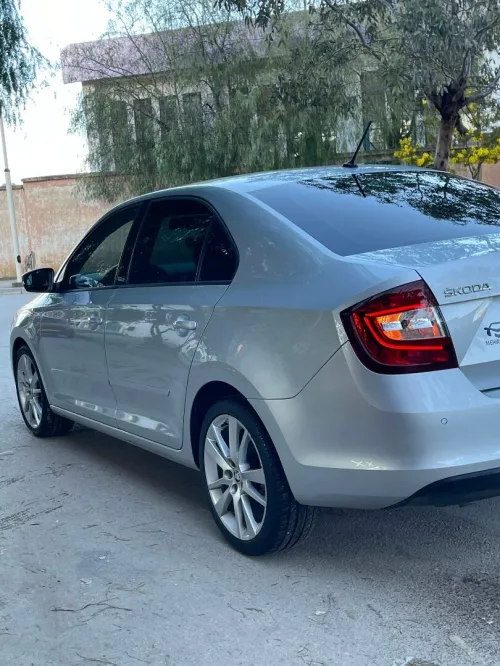 Skoda Rapid 2019 Edition 10