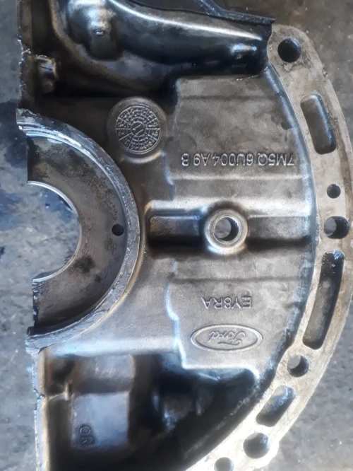 alternateur Demi moteur 1.4 amortisseur  cardan 206 vilbrequin injecteur 1.4 hdi tdci poulie