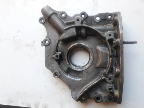 alternateur Demi moteur 1.4 amortisseur  cardan 206 vilbrequin injecteur 1.4 hdi tdci poulie