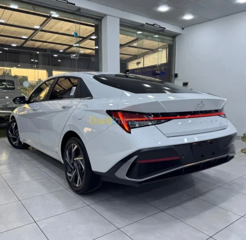 Hyundai Elantra 2025 Premium