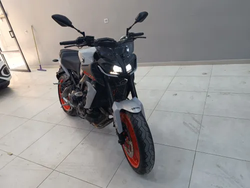 Yamaha MT09 2021