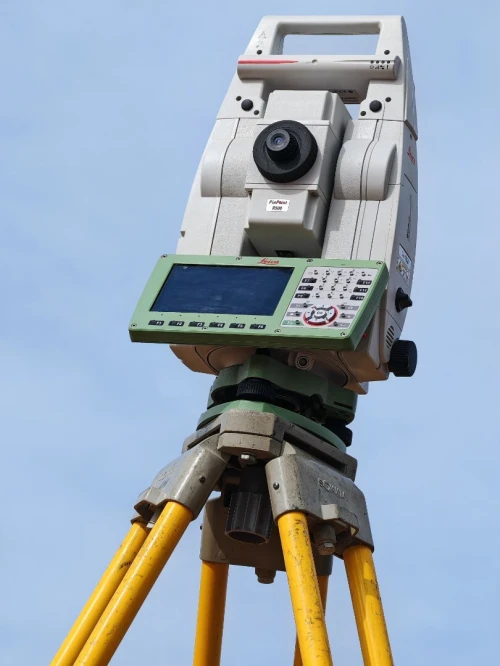 كراء لايكا طوبوغرفيا طوبوغراف Topographe LOCATION DE MATERIEL TOPOGRAPHIQUE leica