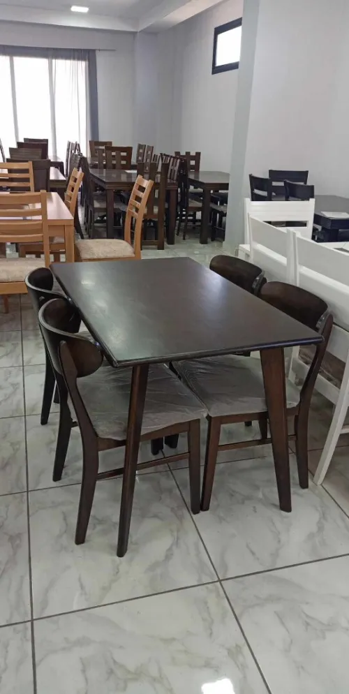 Table 4 chaise bois hêtre