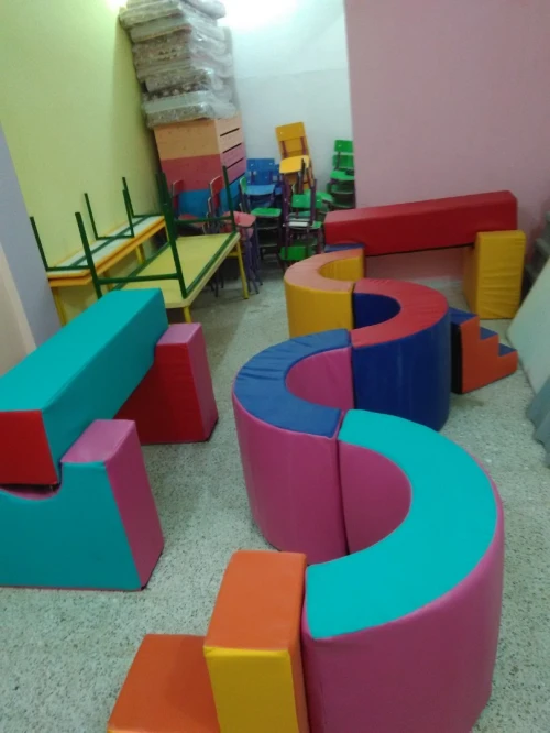 Parcours de psychomotricité pour enfants / modules en mousse
