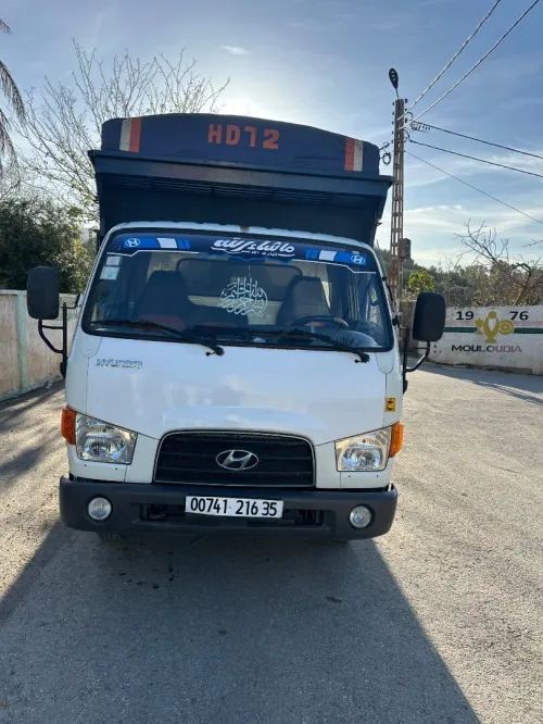Hyundai Hd72 