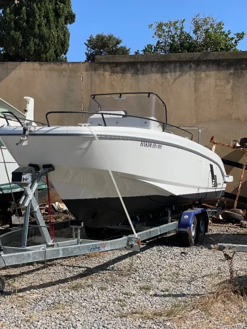 Beneteau flyer 8