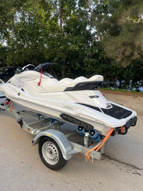 Jet ski