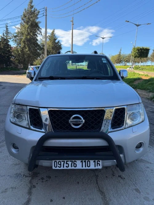 Nissan Pathfinder 2010 le