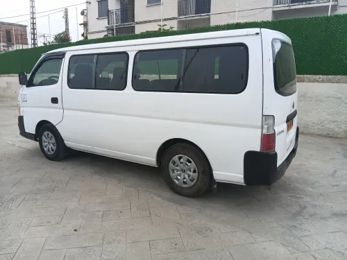 Nissan Urvan 2008