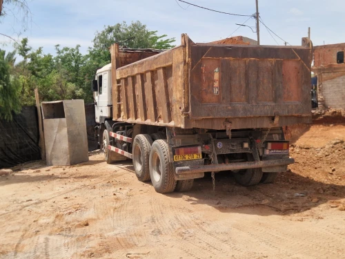 Shacman F2000 
