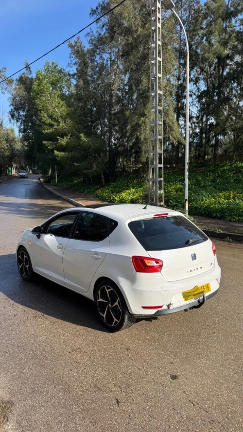 Seat Ibiza 2015 Fully +Toit ouvrant