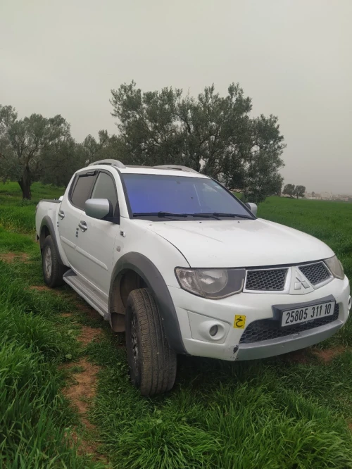 Mitsubishi L200 2011 Doube cabine Evolution