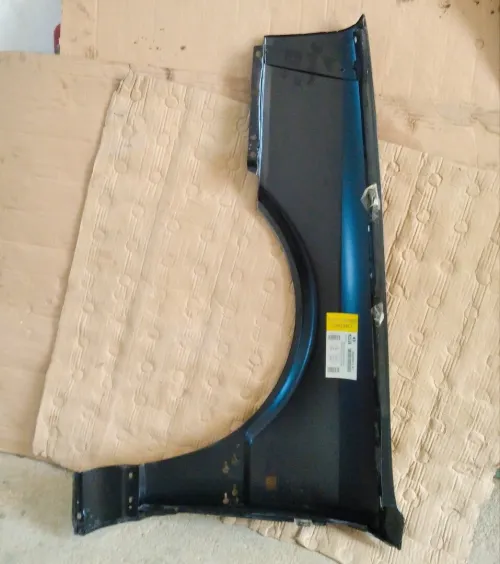 لال r21 coupe  جهة اليمنى 