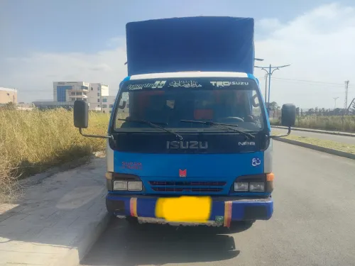 Isuzu Npr 2003