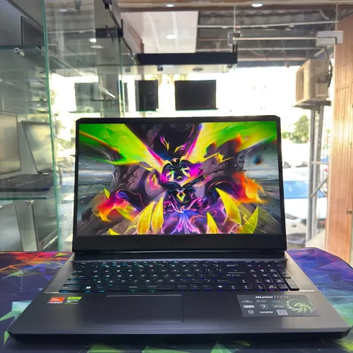 MSI ALPHA 17 C7VFK 16 QHD 17.3" IPS 240HZ | RYZEN 7 7840HX | RTX 4060 8GB | 16GB RAM DDR5 | 512 SSD NVME
