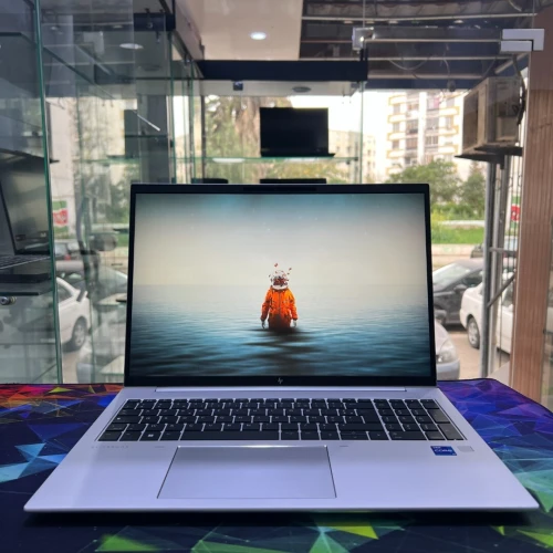 HP ELITEBOOK 860 G10 FHD+ 16" IPS | INTEL I7-1365U | INTEL UHD GRAPHICS | 16GB RAM DDR5 | 512 SSD NVME