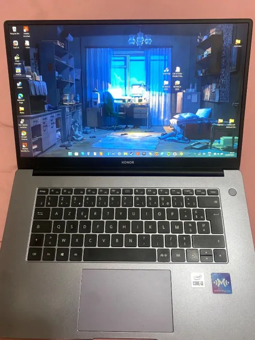 Laptop honor