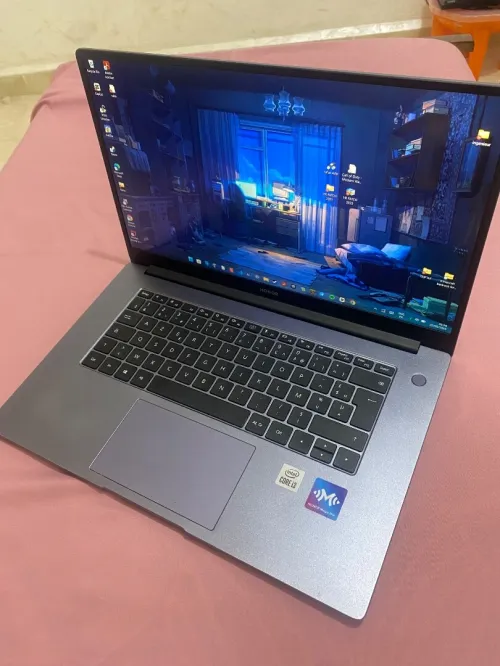 Laptop honor