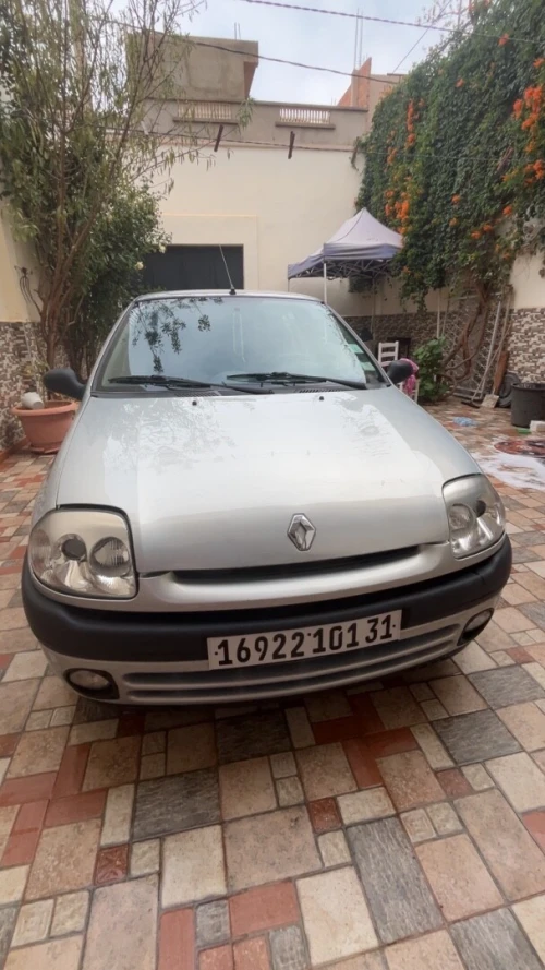 Clio Bonya 2001 