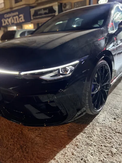 Volkswagen Golf 8 2025 R 20 Years Edition