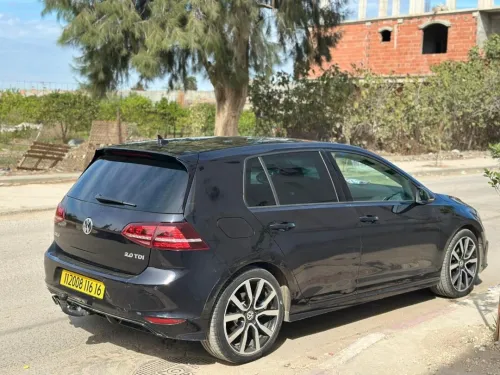 Volkswagen GOLF 7 CARA PLUS 2016 