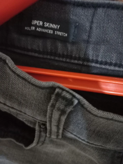 Jeans FEMME super skinny HOLLISTER