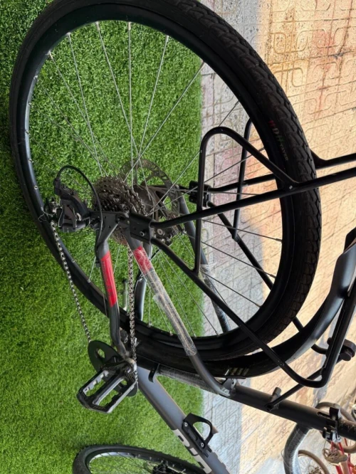  Vélo B'TWIN Riverside 500E xcellent état 