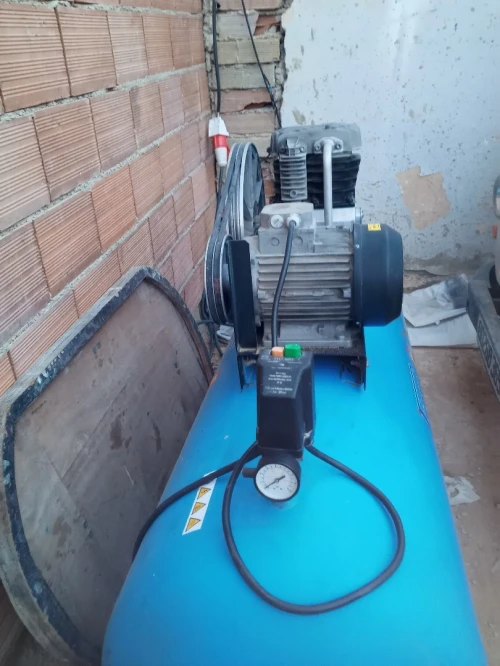 Compresseur d'air 500L