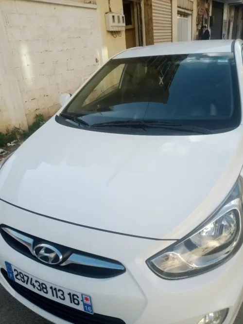 Hyundai Accent RB  4 portes 2013 Accent RB  4 portes