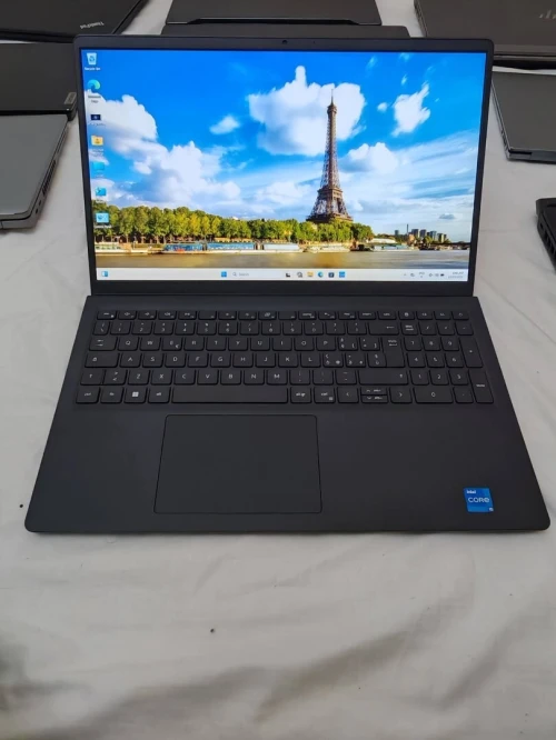 DELL VOSTRO 3520 - i5-1235U - 16 GB / 512 GB NVME - 15.6"