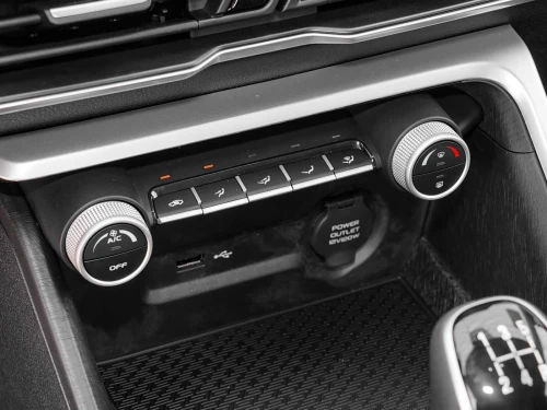 Geely Coolray 2026 علبة يدوية Manual Super Power