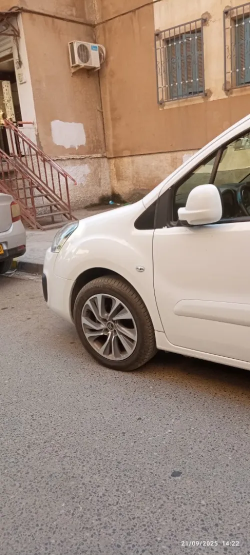 Citroen Berlingo 2017 tepee