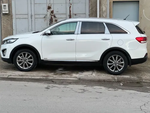 Kia Sorento 2016 Premium 5 Places