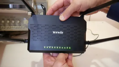 Modem Tenda D305 Routeur ADSL2 Plus Wifi 300Mbps 4 Antennes