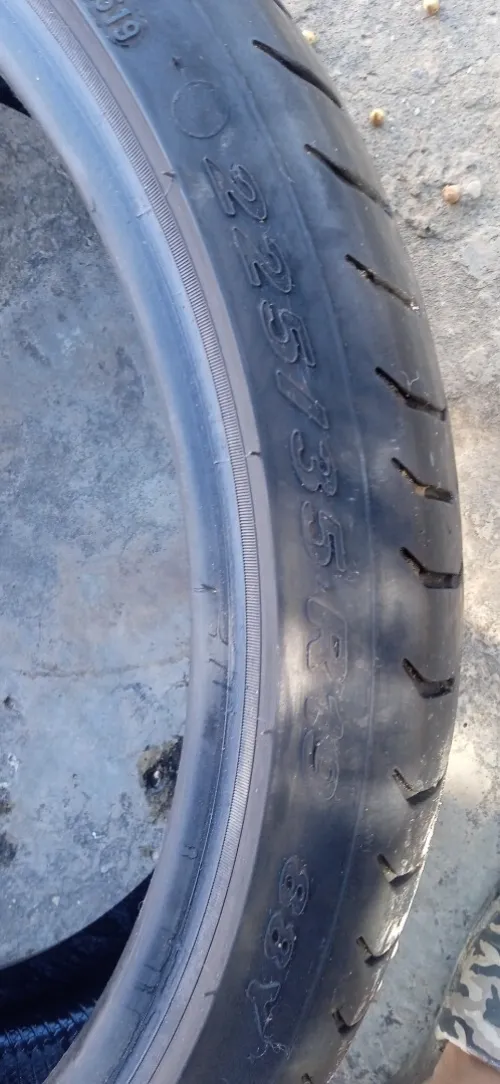 بيع عجلات السيارة cupra و truc