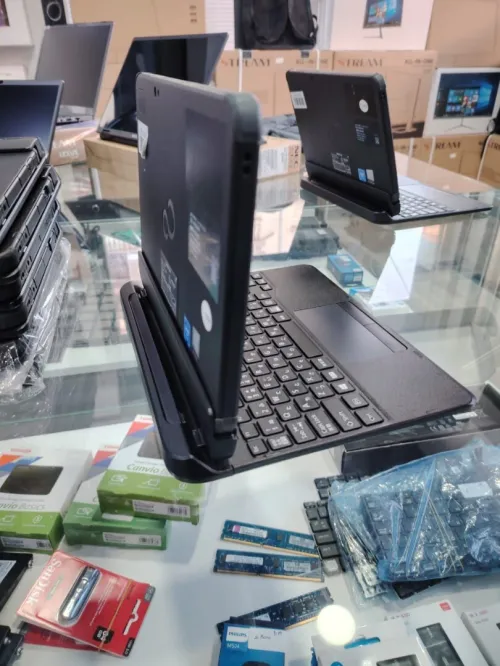 Fujitsu PC Détachable (2-en-1)  Compact & Pratique