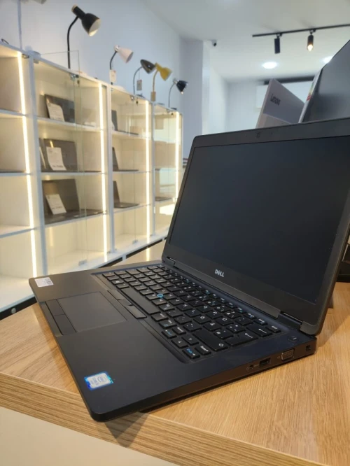 PC PORTABLE VENU D'EUROPE