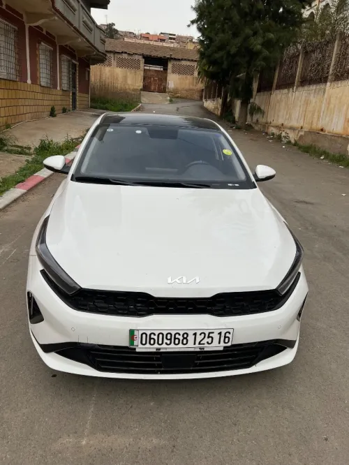 Kia K3 2025 La tout option