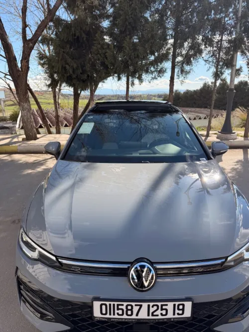 Volkswagen Golf 8 2025 R-Line