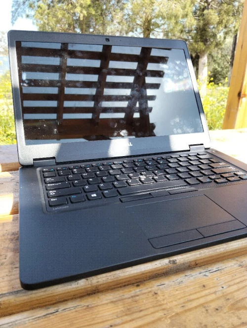 Dell i7 7 Gen  16Go RAM  SSD 256Go Comme neuf