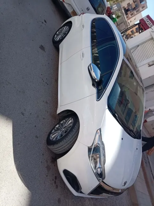 Peugeot 208 2018 Allure Facelift