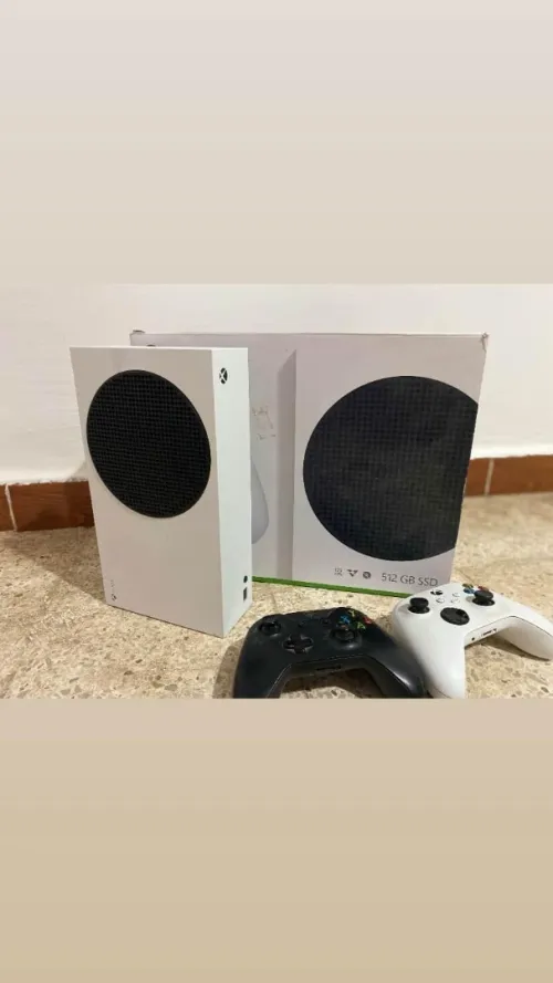 Xbox ss avec 2 menett original Numéro 